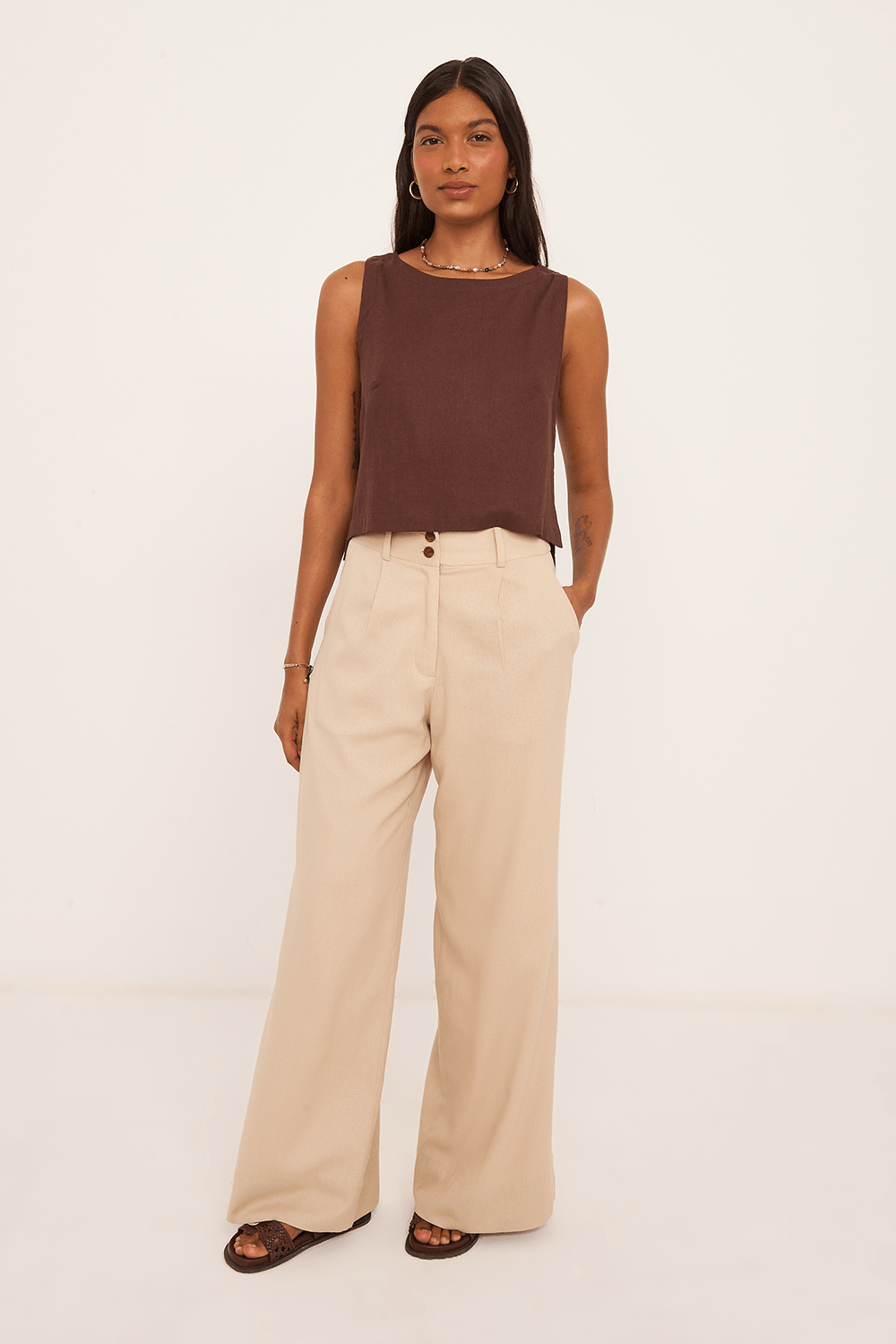 Calça Antonia Pantalona Prega Bolso Faca — Garage Rio